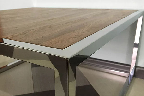 Предметы интерьера (столы, тумбы, рамки)